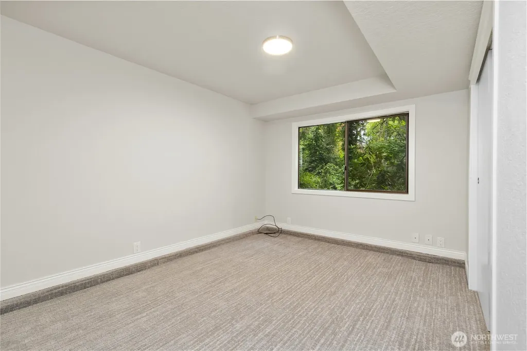 20321 92nd Avenue W Edmonds WA 98020