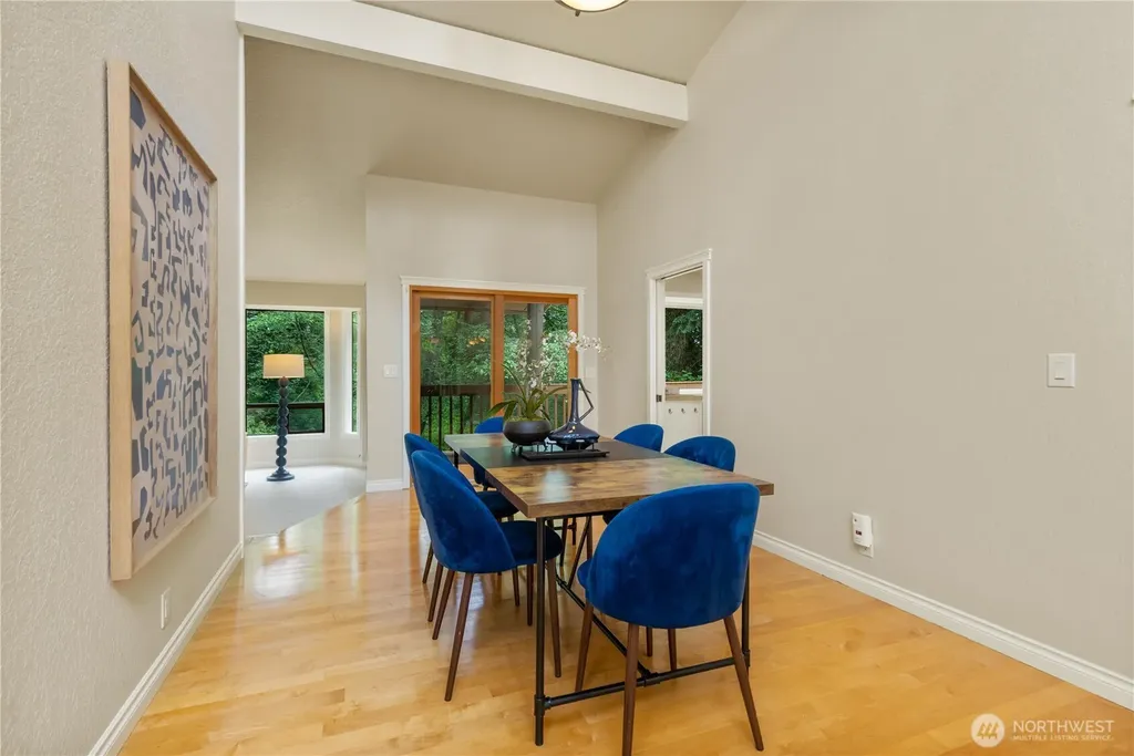 20321 92nd Avenue W Edmonds WA 98020