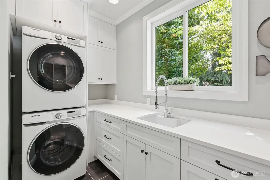 25817 SE 31st Place Sammamish WA 98075