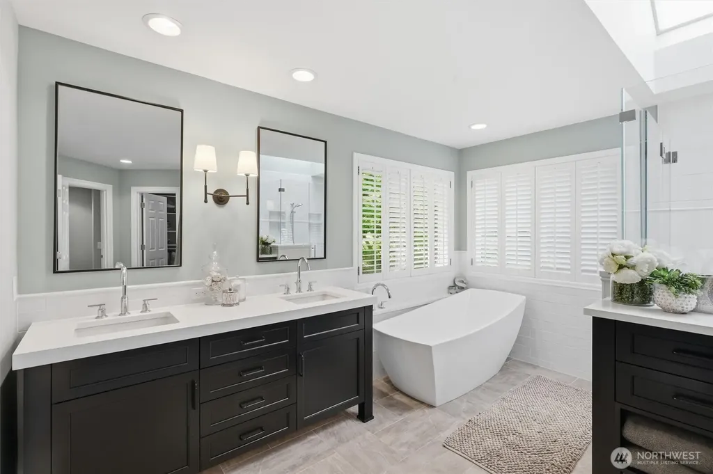 25817 SE 31st Place Sammamish WA 98075