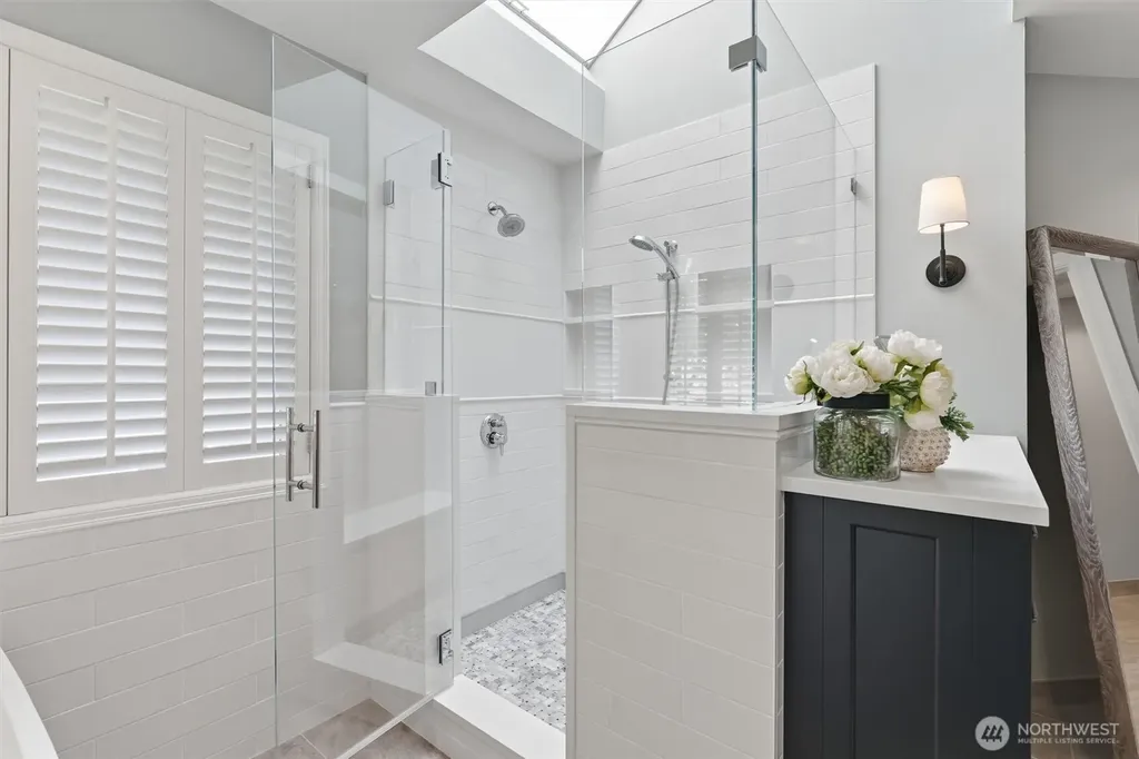 25817 SE 31st Place Sammamish WA 98075