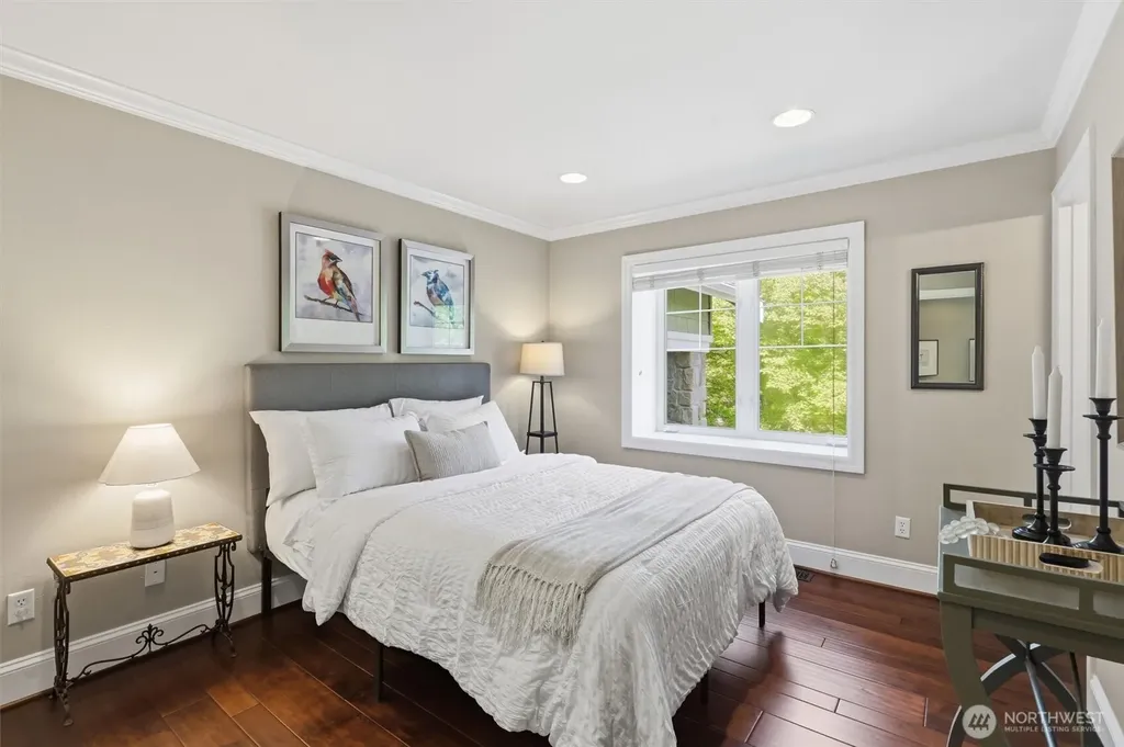 25817 SE 31st Place Sammamish WA 98075