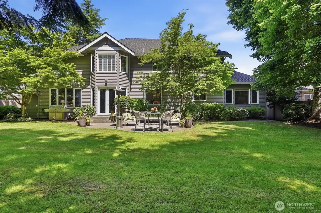 25817 SE 31st Place Sammamish WA 98075