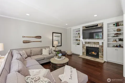 25817 SE 31st Place Sammamish WA 98075