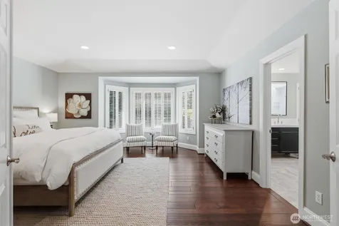 25817 SE 31st Place Sammamish WA 98075