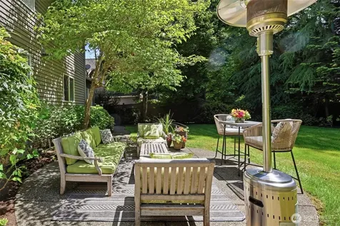 25817 SE 31st Place Sammamish WA 98075