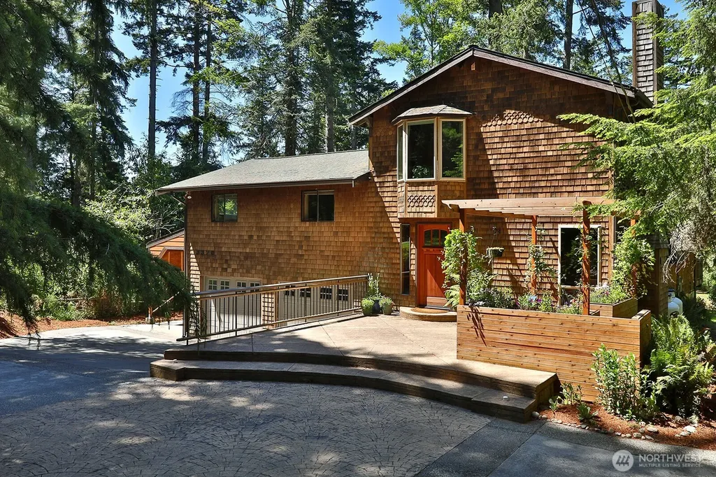 3370 East Harbor Road Langley WA 98260