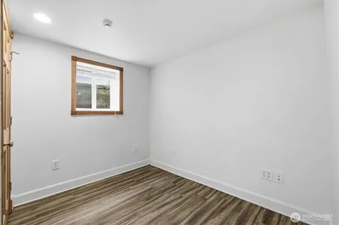 10035 17th Avenue SW Seattle WA 98146