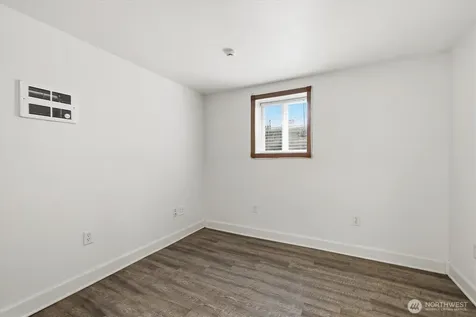 10035 17th Avenue SW Seattle WA 98146