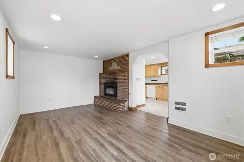 10035 17th Avenue SW Seattle WA 98146