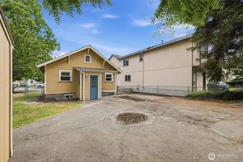 10035 17th Avenue SW Seattle WA 98146