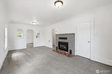 10035 17th Avenue SW Seattle WA 98146
