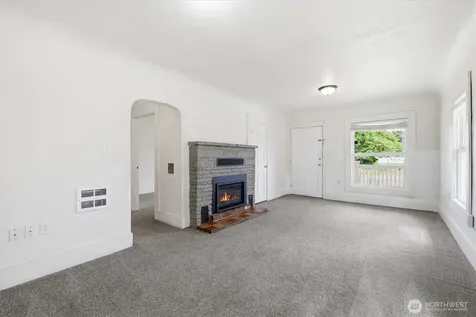 10035 17th Avenue SW Seattle WA 98146