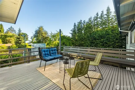 4015 NE 70th Street Seattle WA 98115