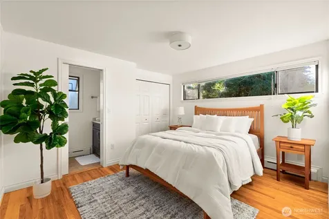 4015 NE 70th Street Seattle WA 98115