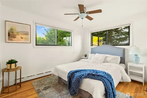 4015 NE 70th Street Seattle WA 98115