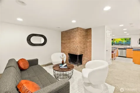 4015 NE 70th Street Seattle WA 98115