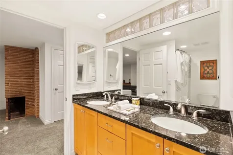 4015 NE 70th Street Seattle WA 98115