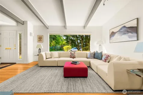 4015 NE 70th Street Seattle WA 98115