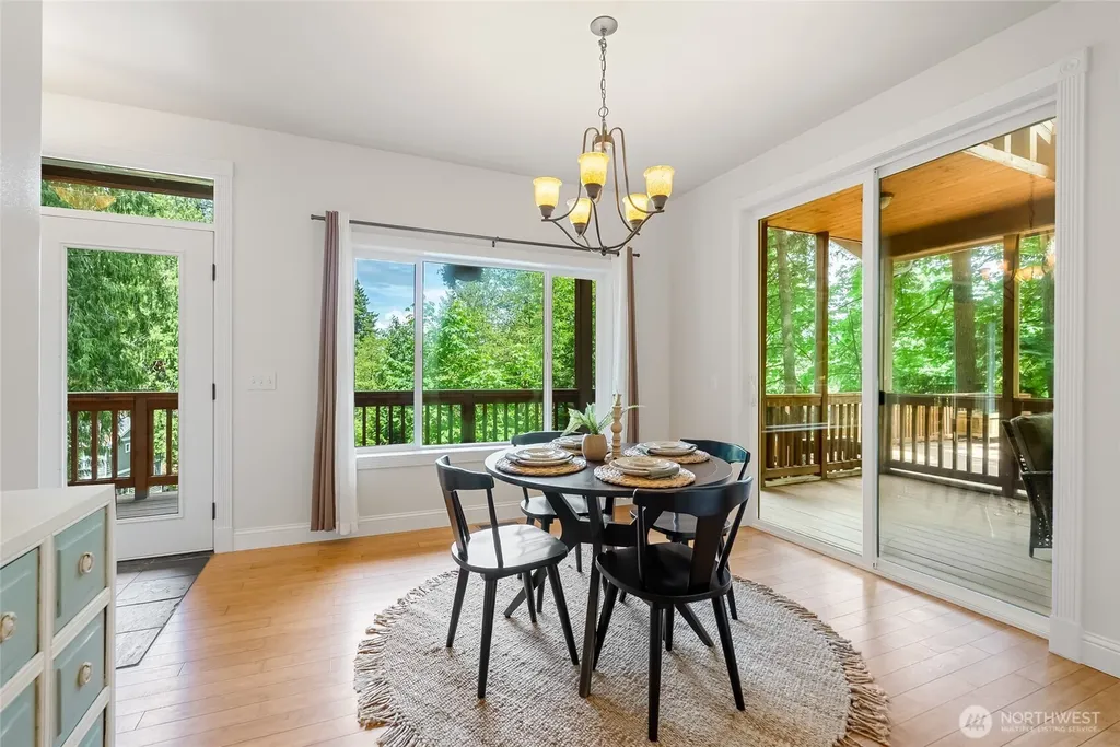 61 Louise View Drive Bellingham WA 98229