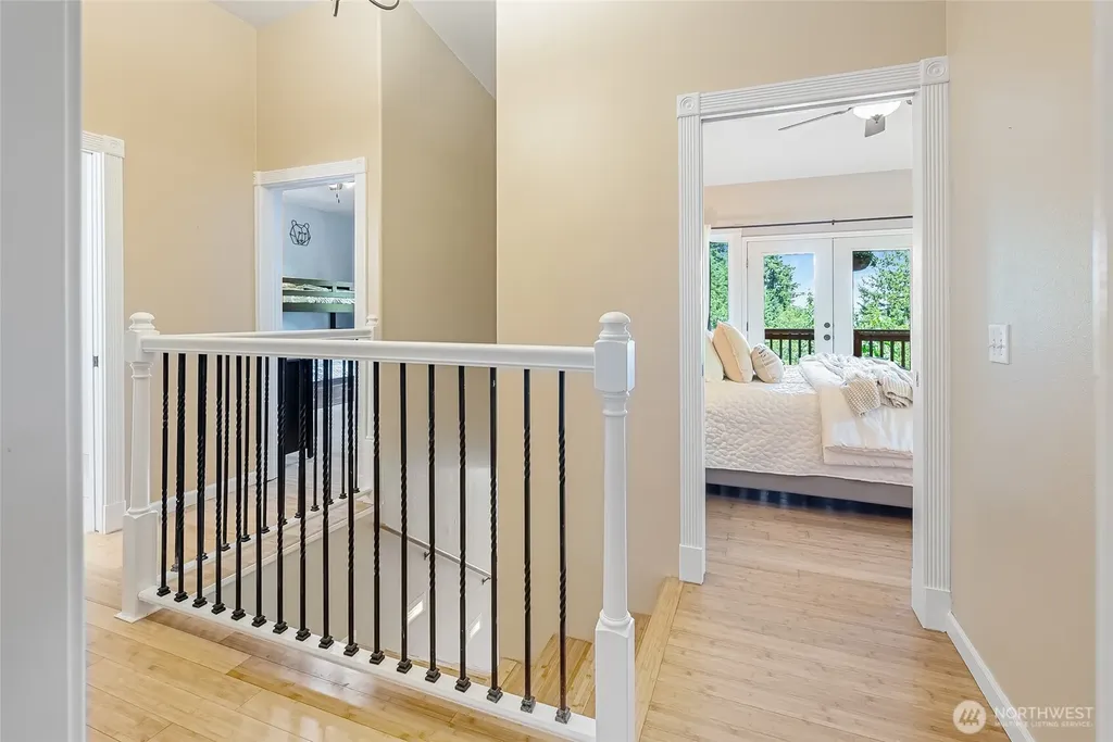 61 Louise View Drive Bellingham WA 98229