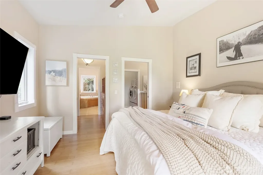 61 Louise View Drive Bellingham WA 98229