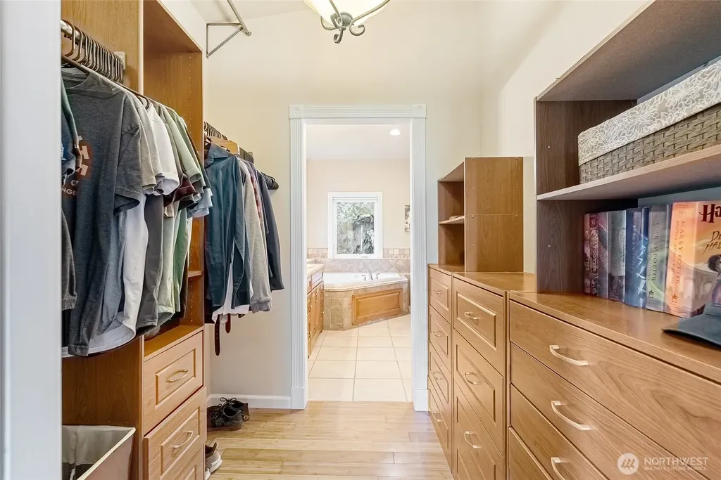 61 Louise View Drive Bellingham WA 98229