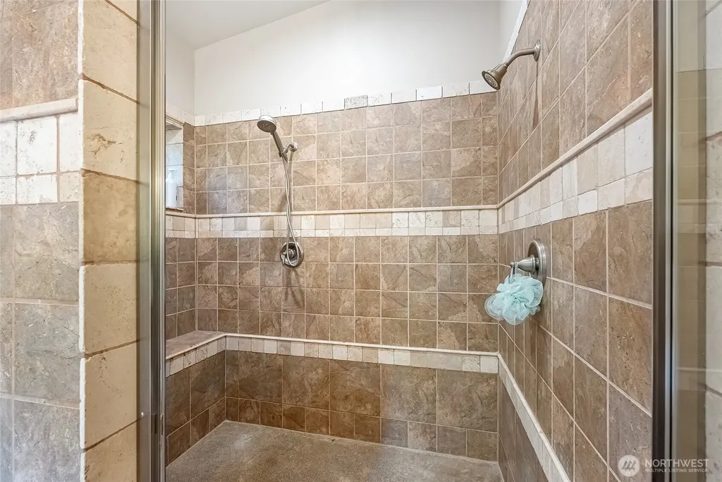 61 Louise View Drive Bellingham WA 98229