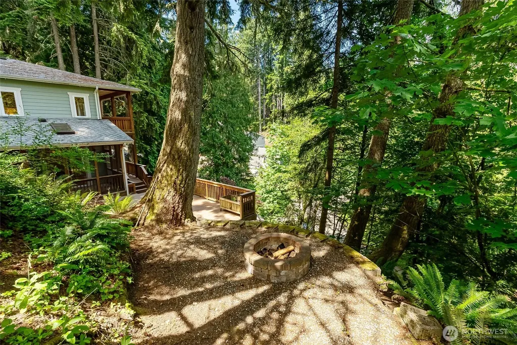 61 Louise View Drive Bellingham WA 98229
