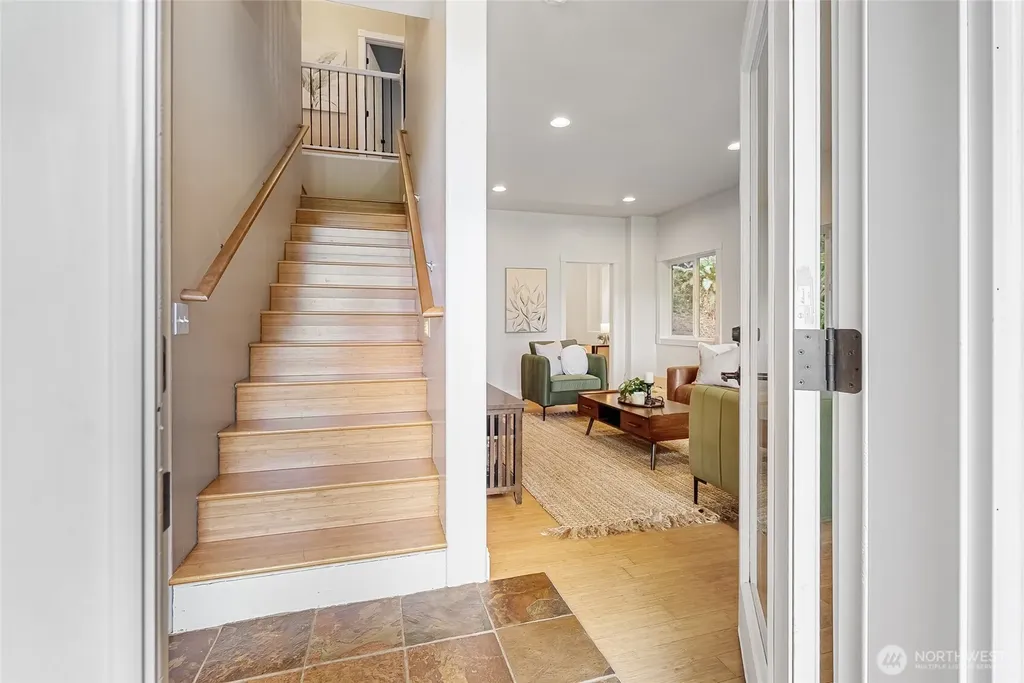61 Louise View Drive Bellingham WA 98229