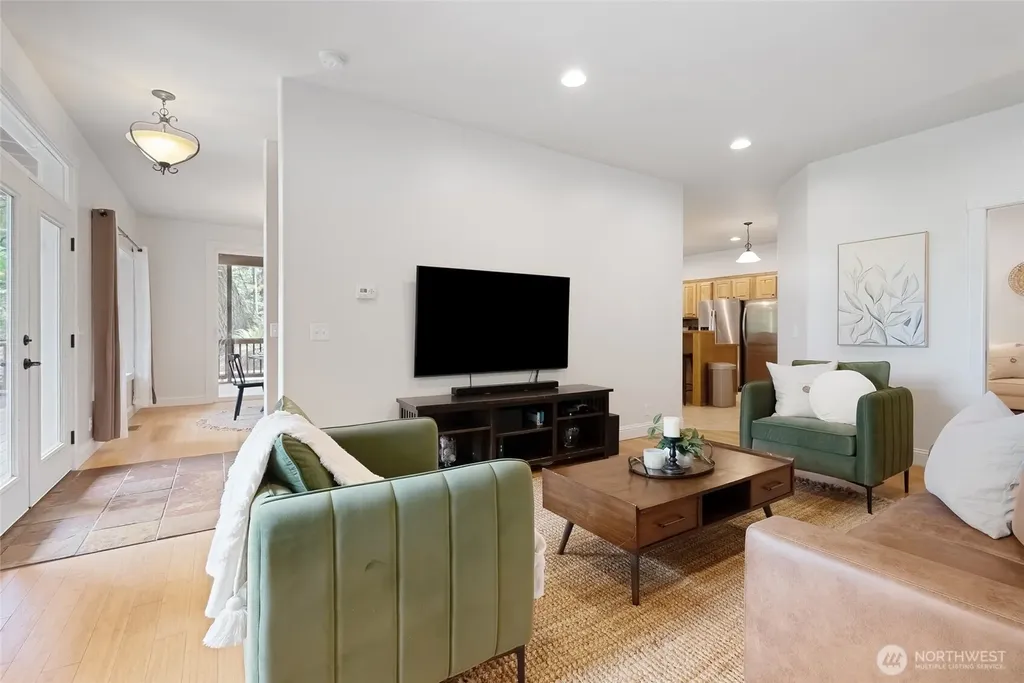 61 Louise View Drive Bellingham WA 98229