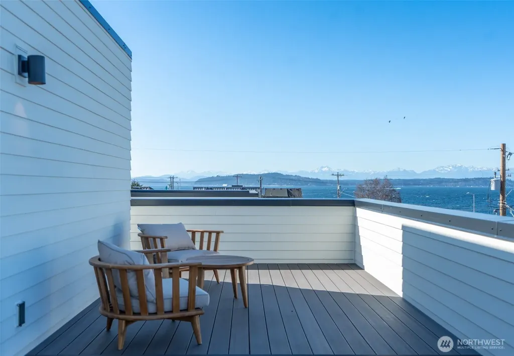 2626 58th Avenue SW Seattle WA 98116