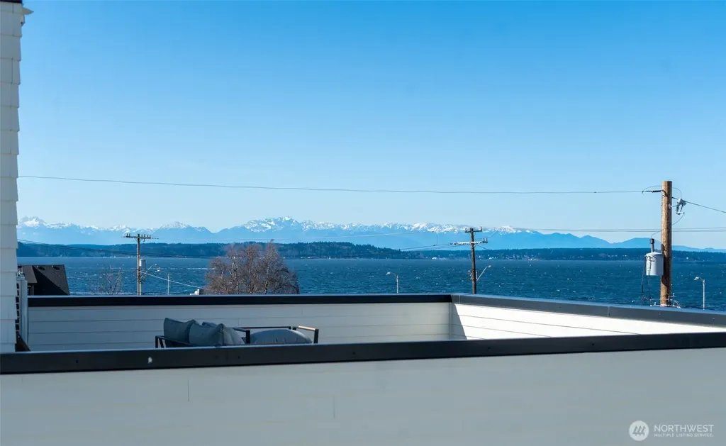 2626 58th Avenue SW Seattle WA 98116