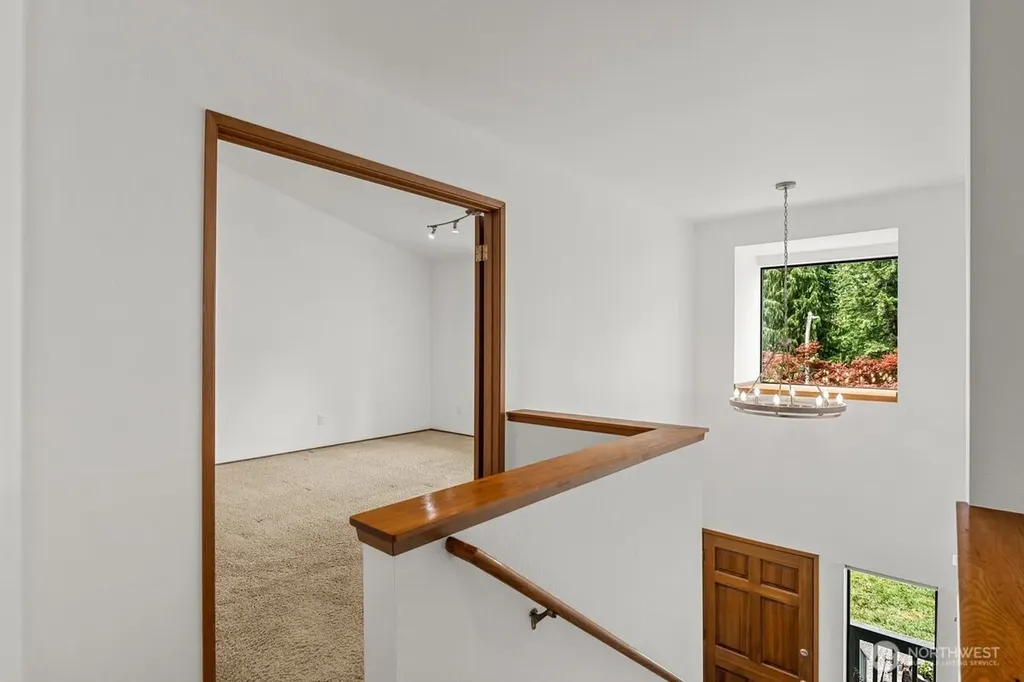 27015 NE Dorothy Duvall WA 98019
