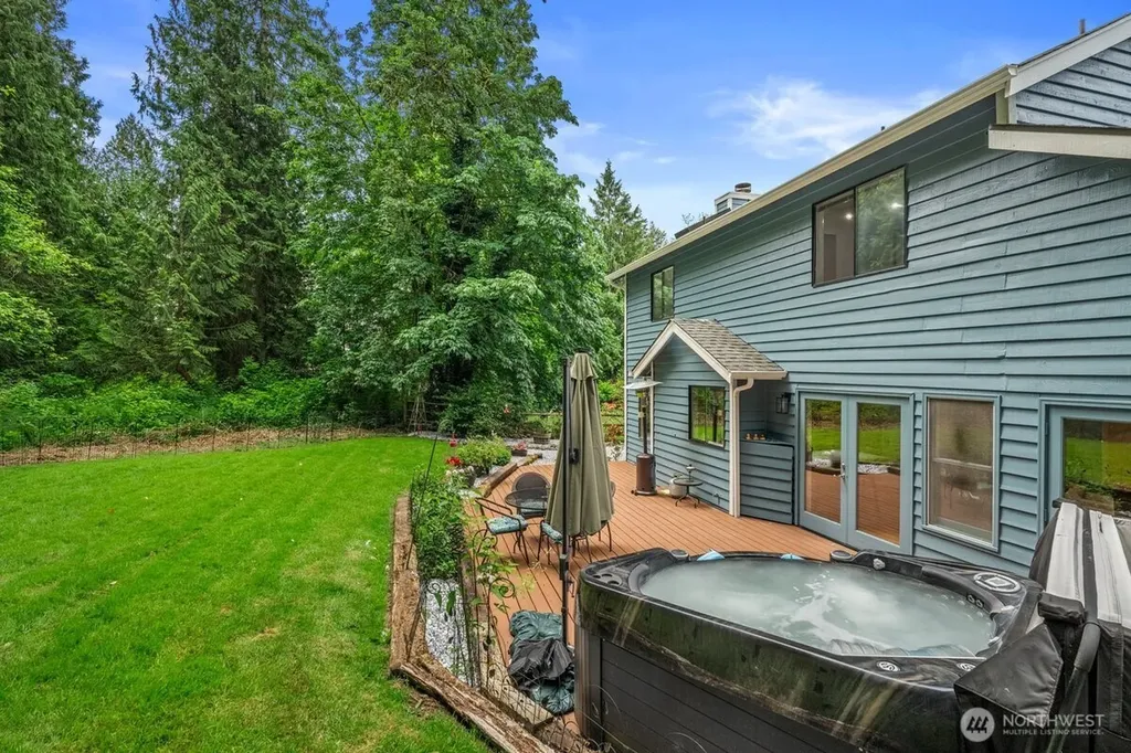 27015 NE Dorothy Duvall WA 98019