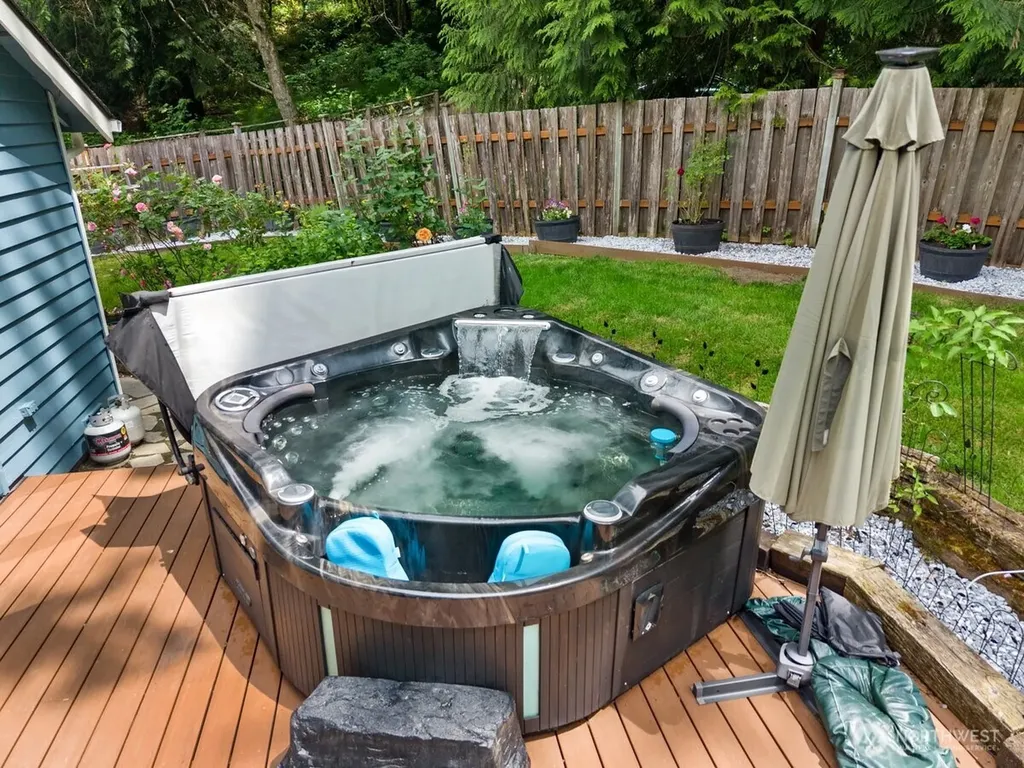 27015 NE Dorothy Duvall WA 98019