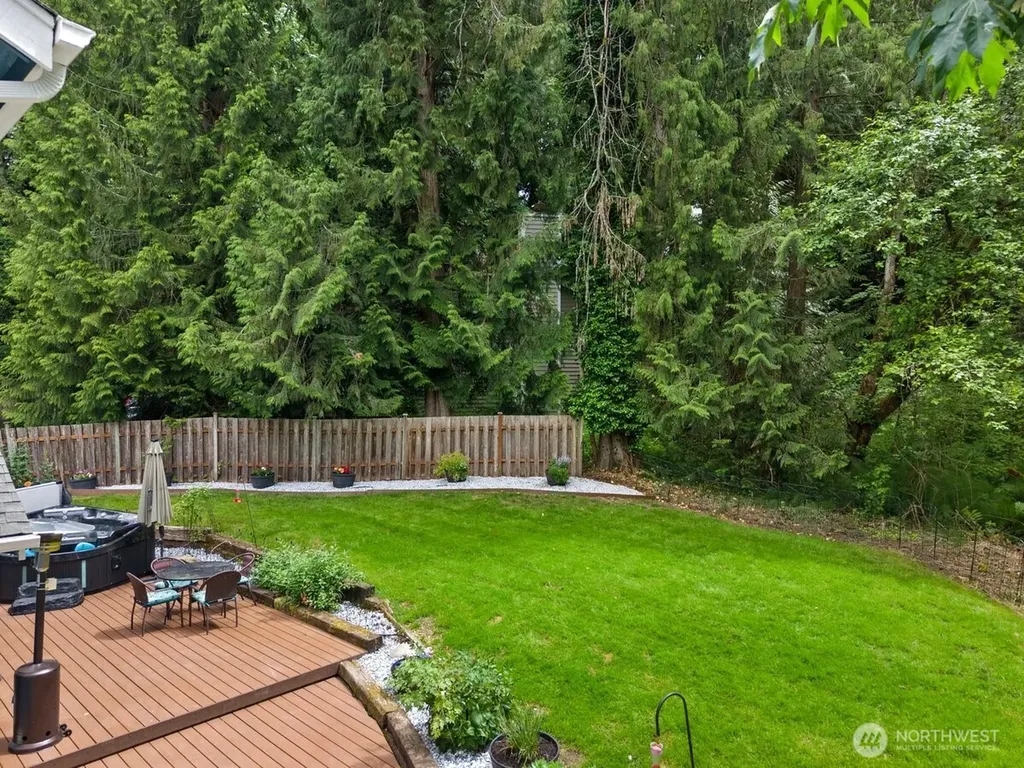 27015 NE Dorothy Duvall WA 98019
