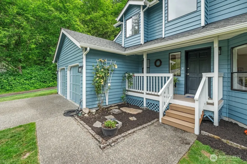 27015 NE Dorothy Duvall WA 98019