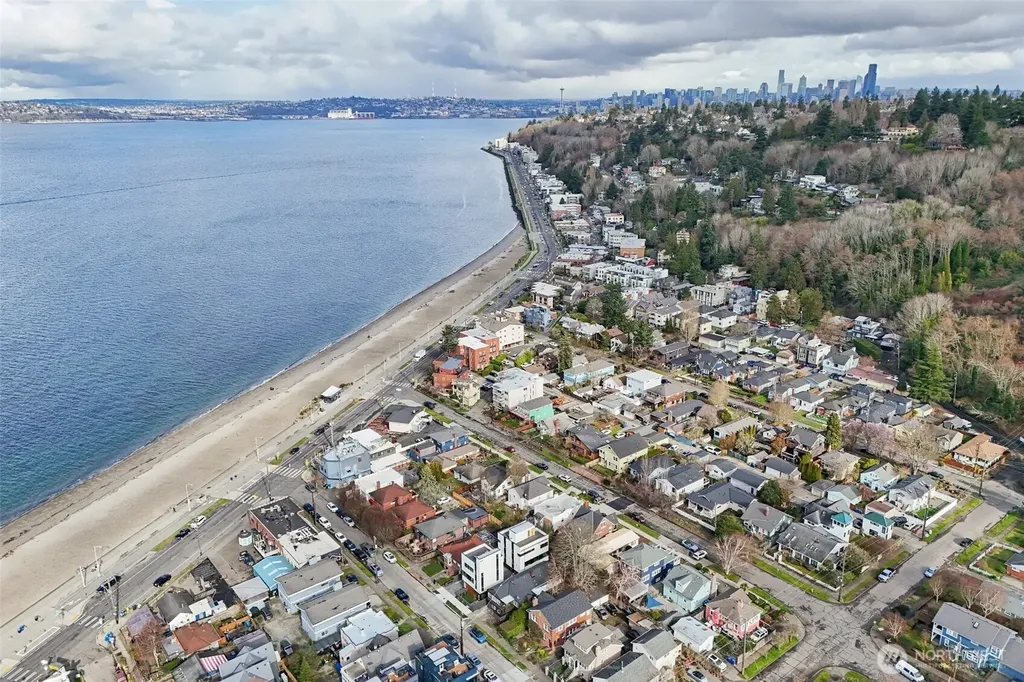 2626 58th Avenue SW Seattle WA 98116