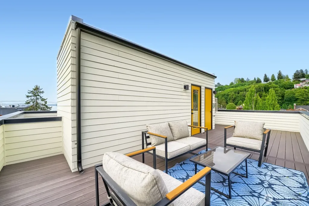 2626 58th Avenue SW Seattle WA 98116