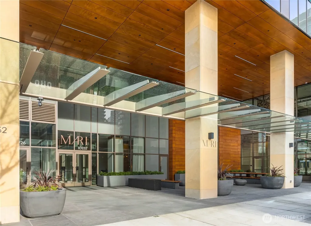 10232 NE 10th Street Bellevue WA 98004