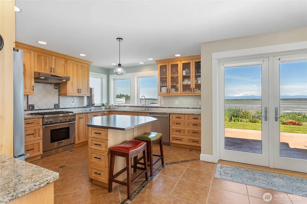 4174 Saltspring Drive Ferndale WA 98248