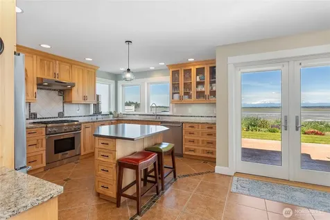 4174 Saltspring Drive Ferndale WA 98248