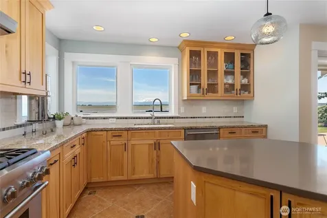 4174 Saltspring Drive Ferndale WA 98248