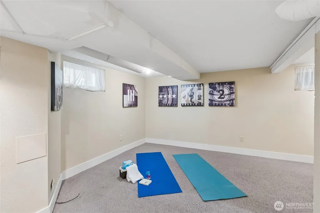 346 NE 58th Street Seattle WA 98105