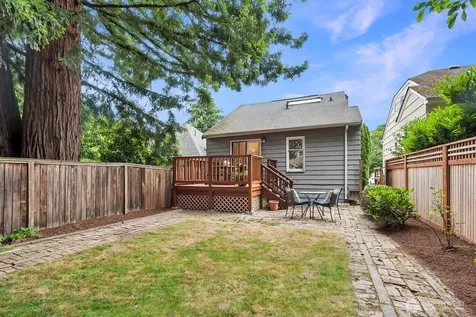 346 NE 58th Street Seattle WA 98105