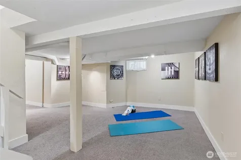 346 NE 58th Street Seattle WA 98105