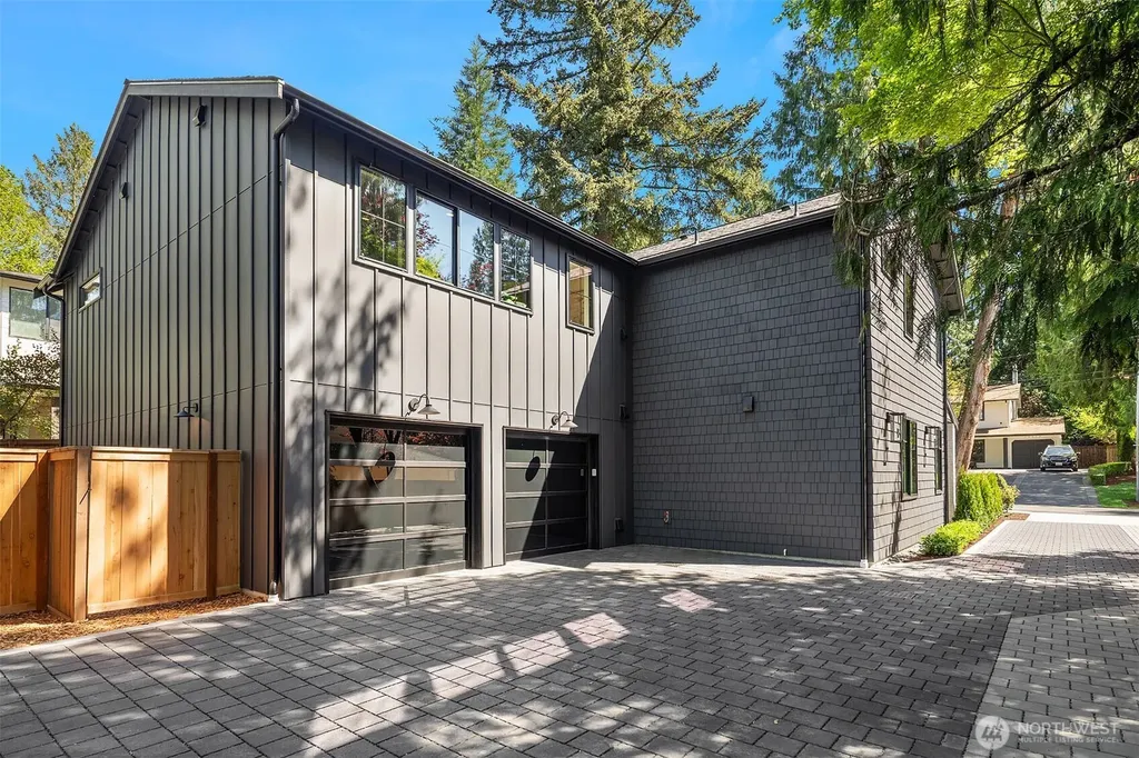 12416 NE 72nd Street Kirkland WA 98033