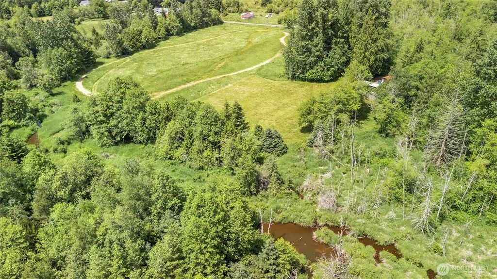 5537 Strand Road Deming WA 98244