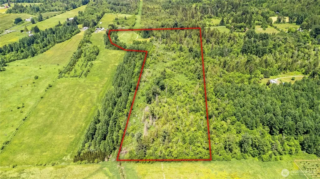 5537 Strand Road Deming WA 98244